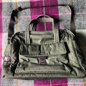 Vera Bradley Weekender Travel Bag - Army Green